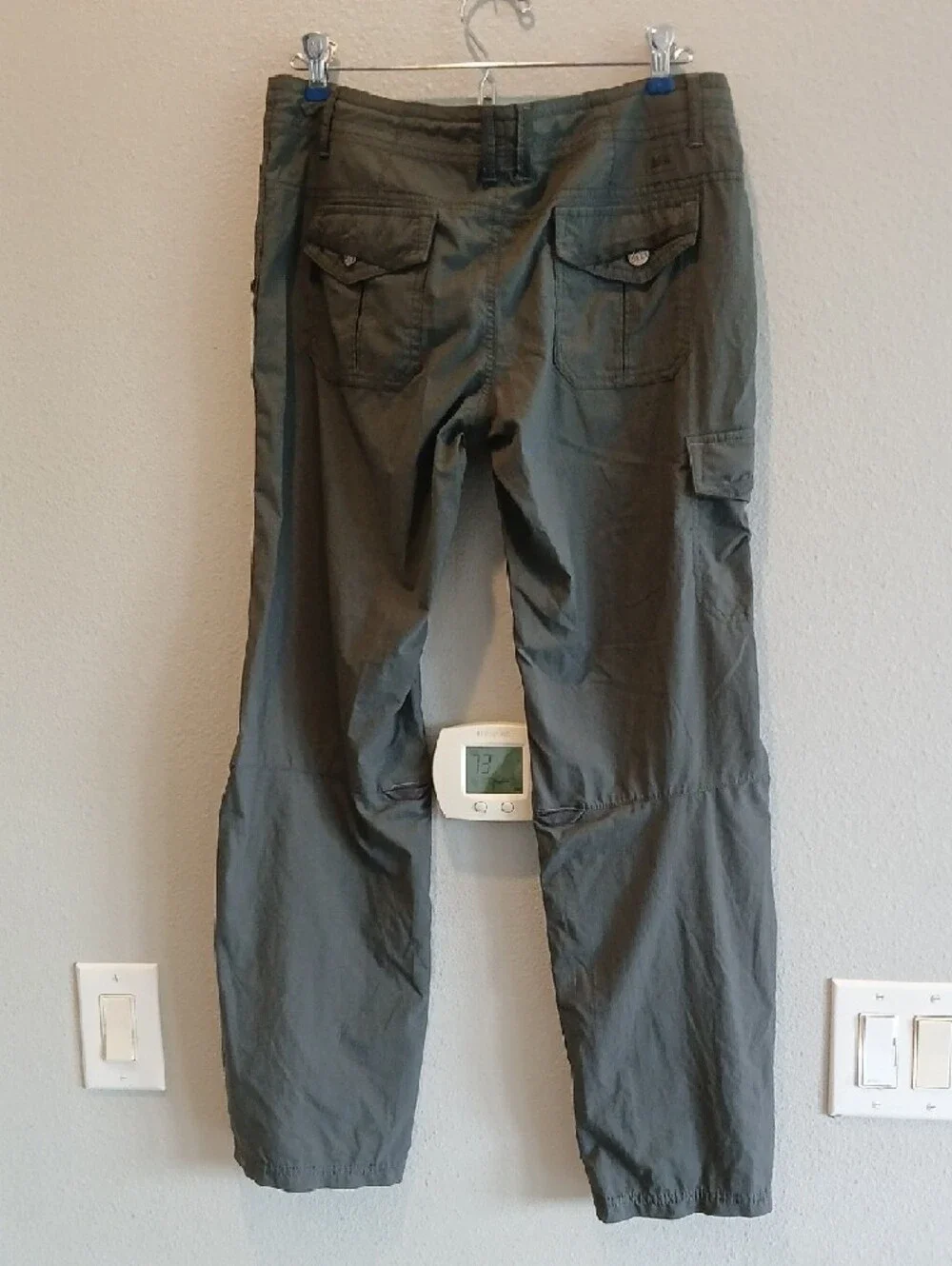 Rei Womens 6 P Olive Green Utility Cargo Hiking  Pants - Picture 2 of 3